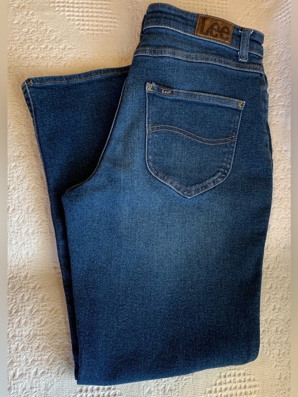 EUC Lee High Rise Relaxed Fit Straight Leg Cropped Jeans Sz 6 Super Comfortable